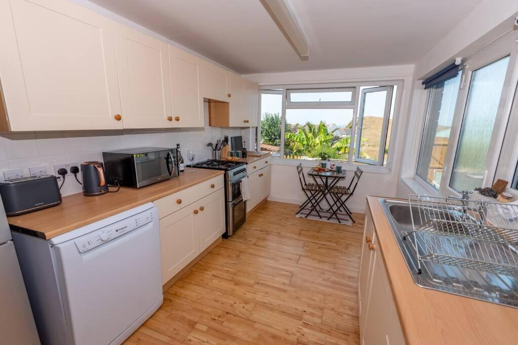 The Tempest, Sea Views, Coastal & Rural Walks. Apartment Ilfracombe Ngoại thất bức ảnh