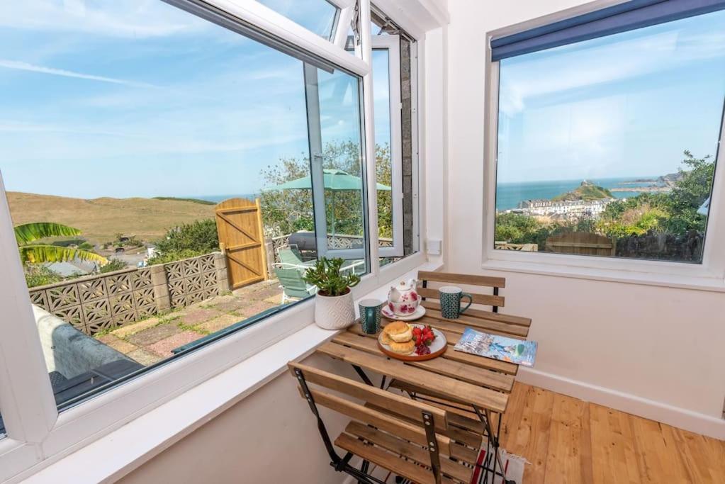 The Tempest, Sea Views, Coastal & Rural Walks. Apartment Ilfracombe Ngoại thất bức ảnh